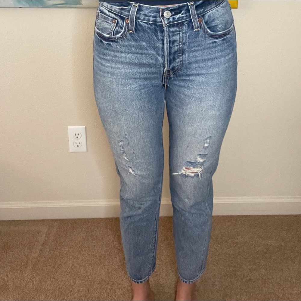 Levi’s Wedgie fit with Selvedge Denim.